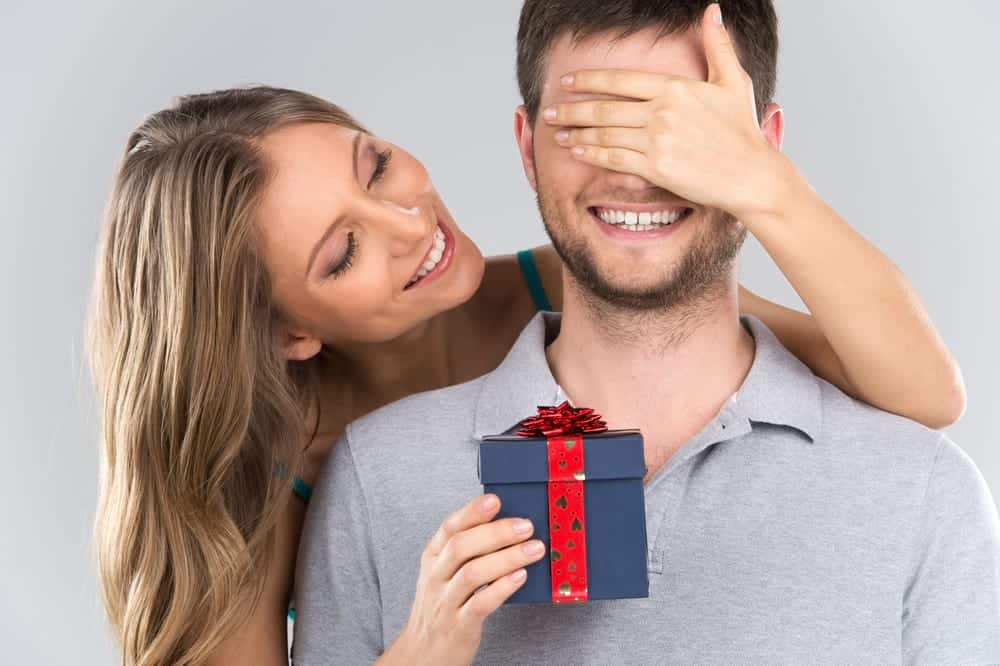 Perfect Gift Ideas To Surprise A Leo Man 